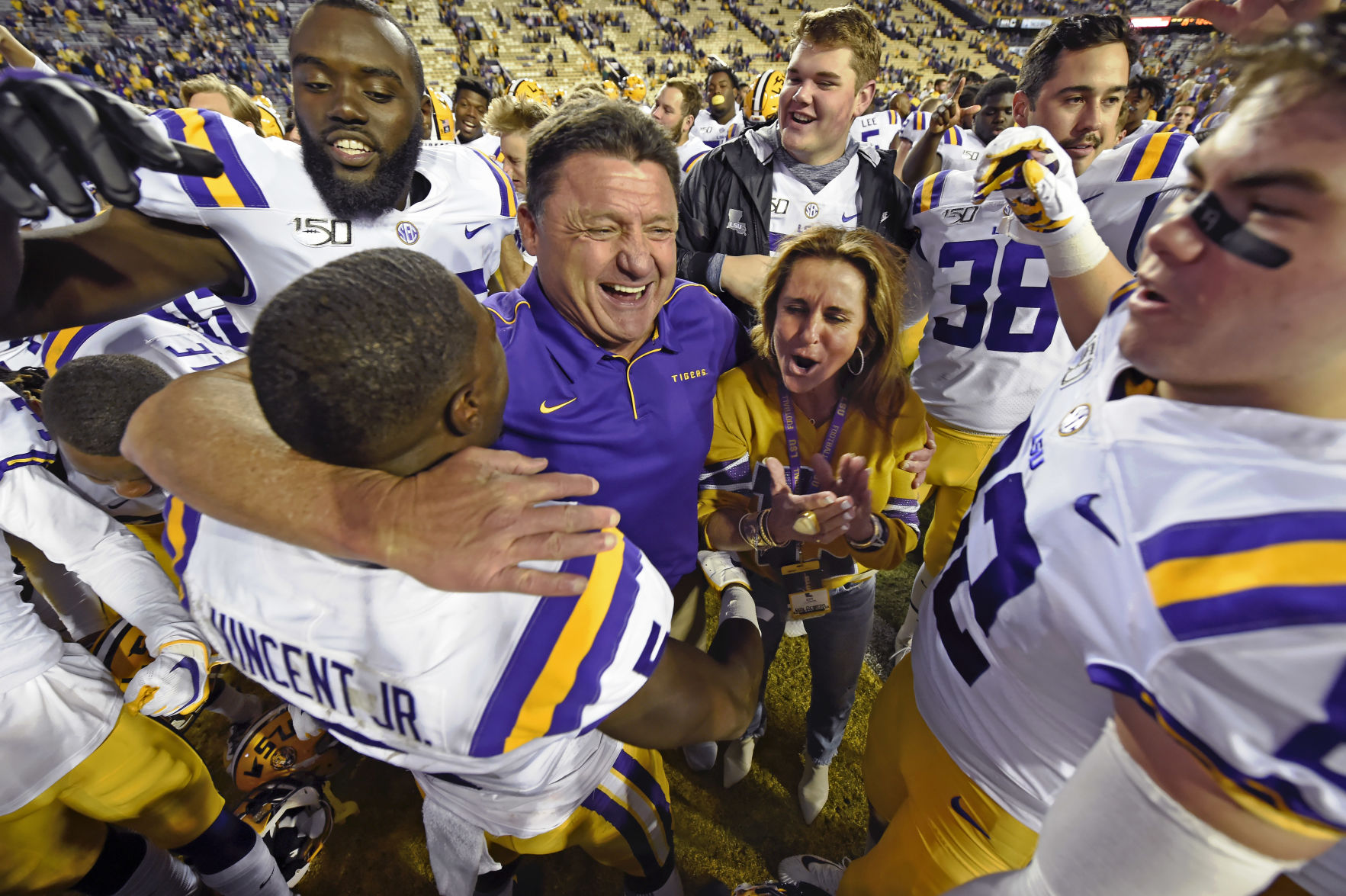 BR.lsuauburnmain2400.102719 bf.jpg